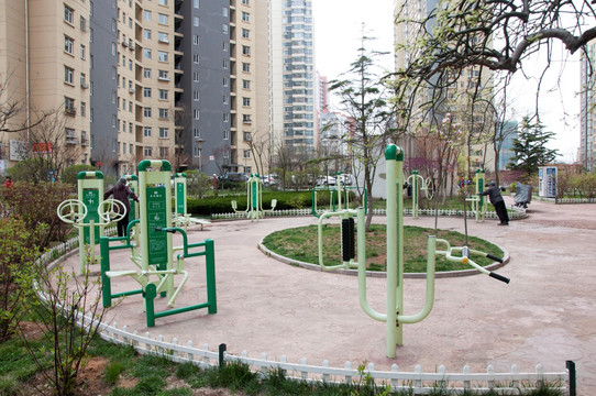 小区健身器材