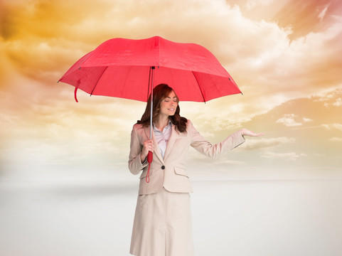 女商人撑着伞的复合形象
