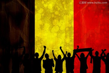 比利时国旗下足球支持者的剪影