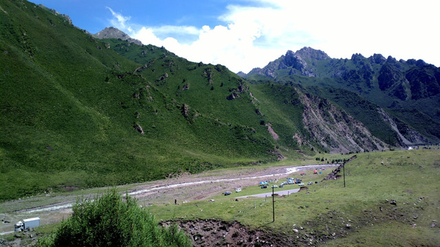 荒山野岭