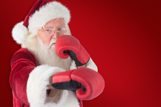 圣诞老人戴着拳击手套的复合形象