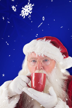 圣诞老人喝着咖啡的复合形象