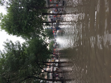 城市大暴雨内涝积水