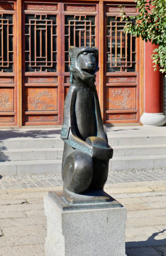 石猴雕塑