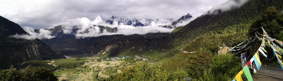 南伽巴瓦峰全景