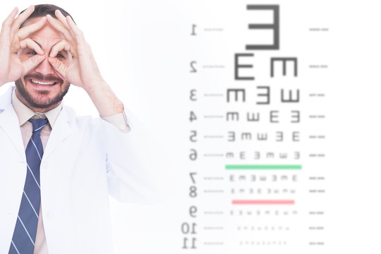 男人测试视力的复合形象