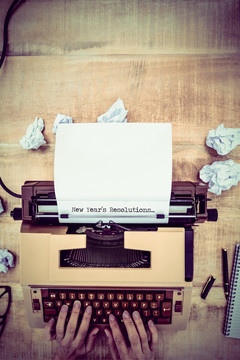 反对旧打字机的新年决议