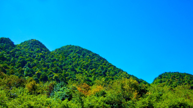 乳峰 山峦