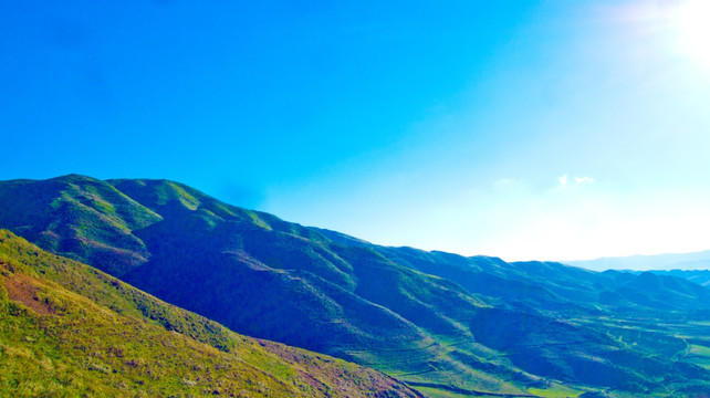 山峦 丘陵