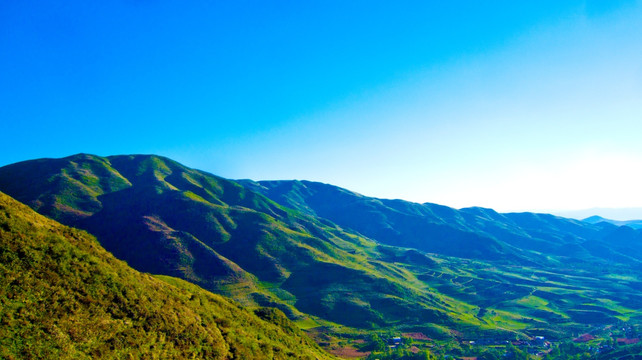 丘陵 山岭