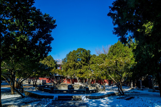 泰山岱庙雪后风光