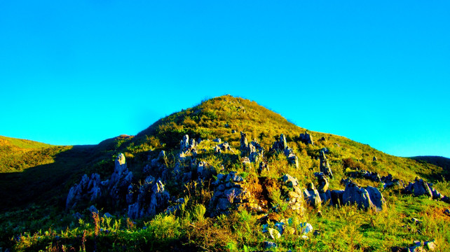 山峰 余晖