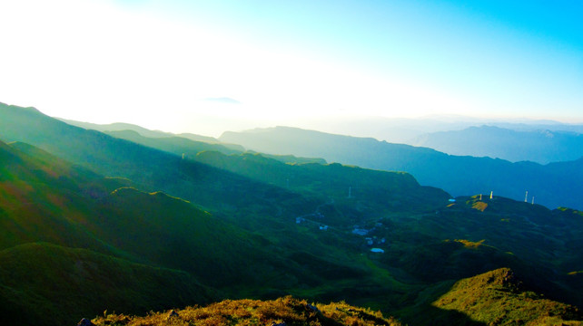 落日余晖 山岭