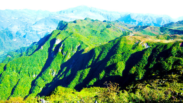 青山巍峨 大山