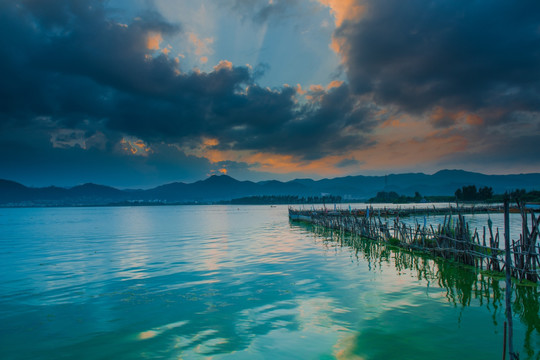 滇池草海风光