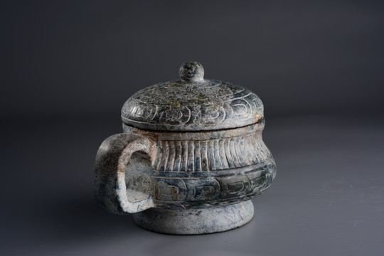 玉器 辽金青玉莲花壶