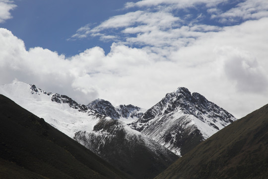 雪山 山峰