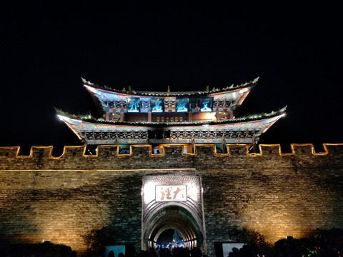 大理夜景