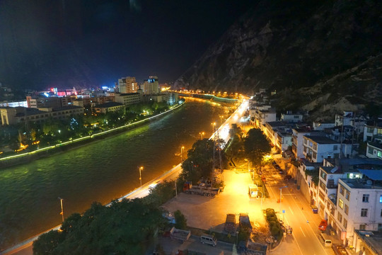 汶川县城风光 俯拍夜景