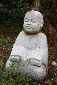 读书童子雕像