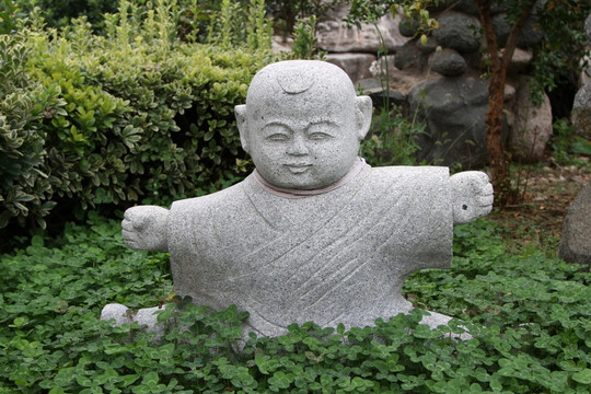 童子雕像