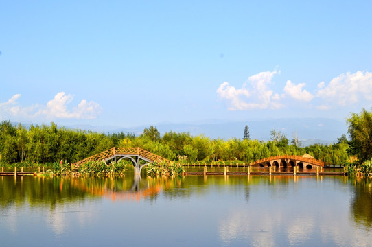 西昌湿地公园拱桥