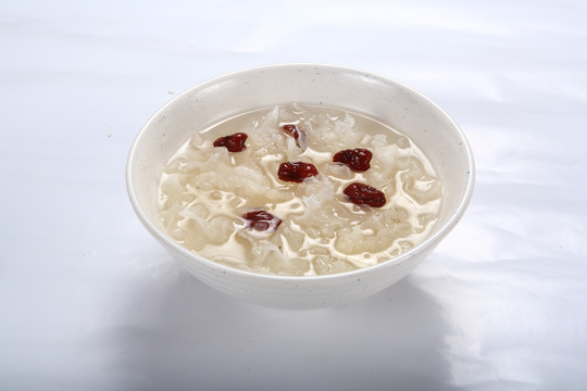 红枣银耳羹