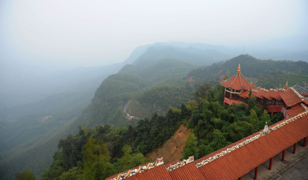 蜀南竹海龙呤寺建筑