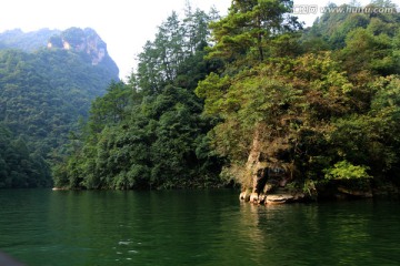 宝峰湖风景区