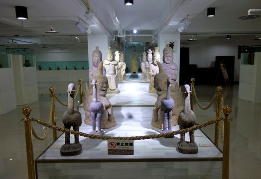人物动物俑 博物馆展厅