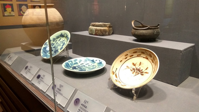 明代文物考古瓷器