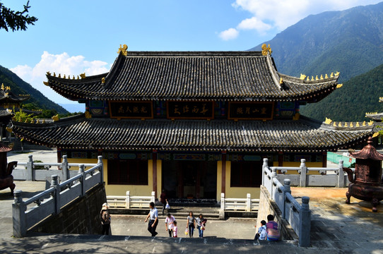 灵山寺 天王殿