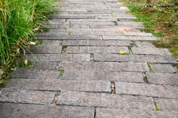 石板路