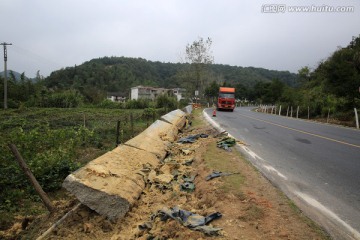 公路护栏