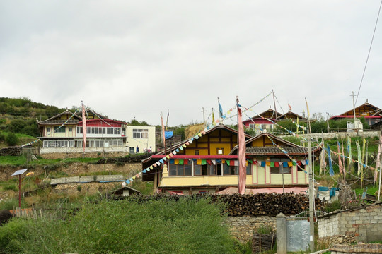 藏区风光 藏寨