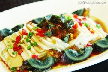 皮蛋豆腐