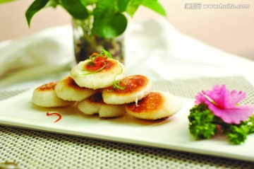 苔菜米馒头