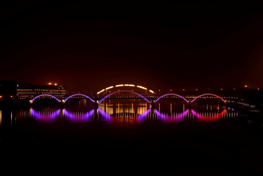 金华金虹桥夜景 紫色 红色