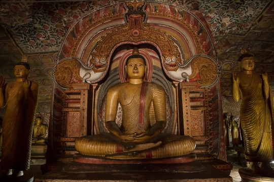 斯里兰卡之丹布拉石窟寺石窟佛像