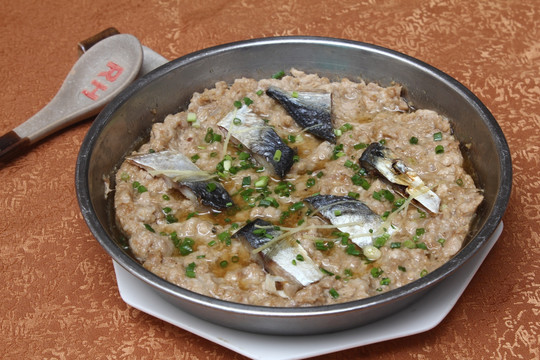 肉沫蒸鱼片