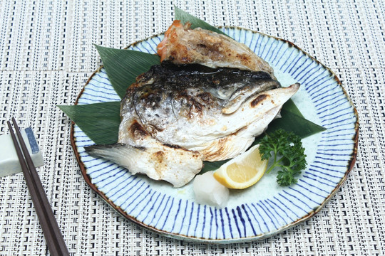 三文鱼头