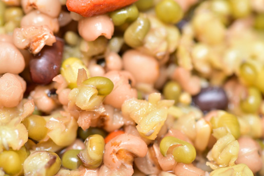 红豆薏米杂粮粥
