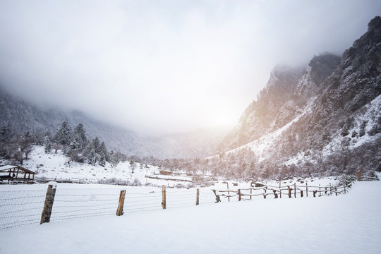 雪中雨崩村