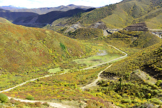 若尔盖草原牧场 山地风光