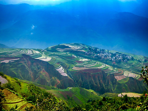 云南东川红土地