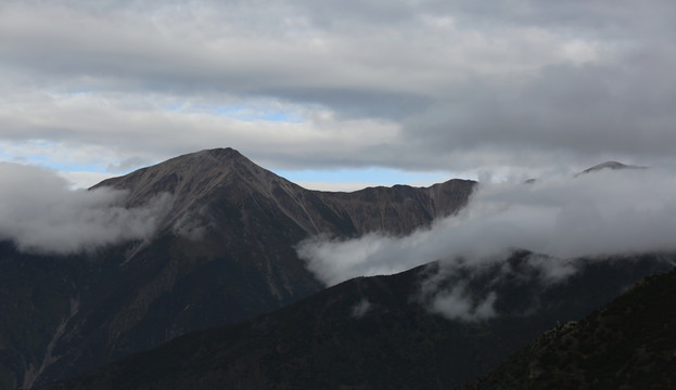 高山丘壑