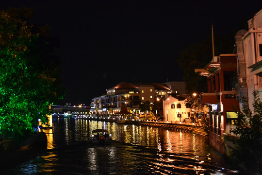 马六甲河夜景