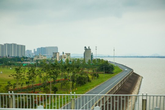 杭州之江大桥远眺