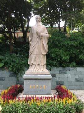 苏东坡雕塑