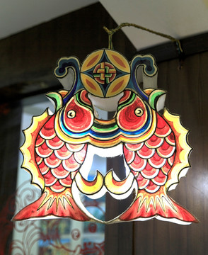 中国传统手工艺年年有余灯笼